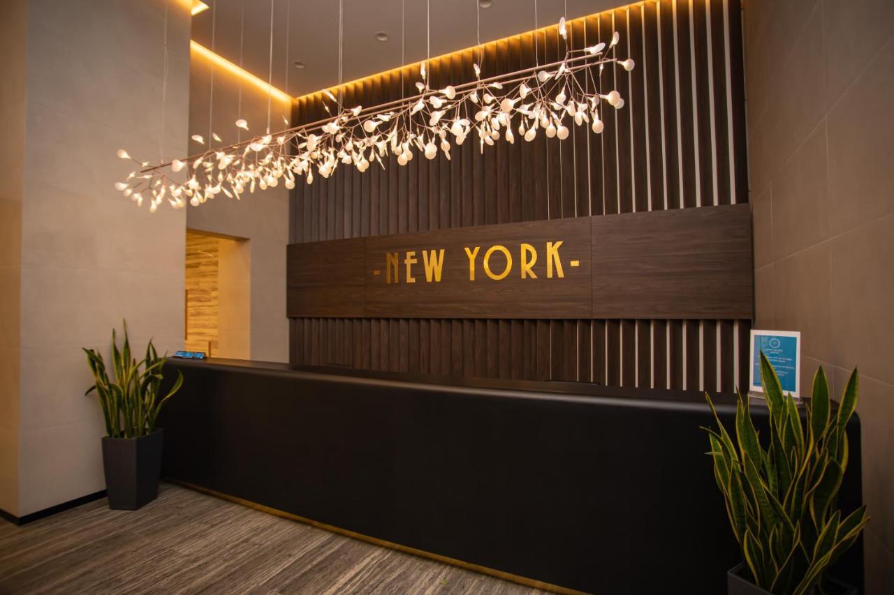 Petrovdom 13-141 In Rc New York Concept House With Bathroom Kiev Exterior foto