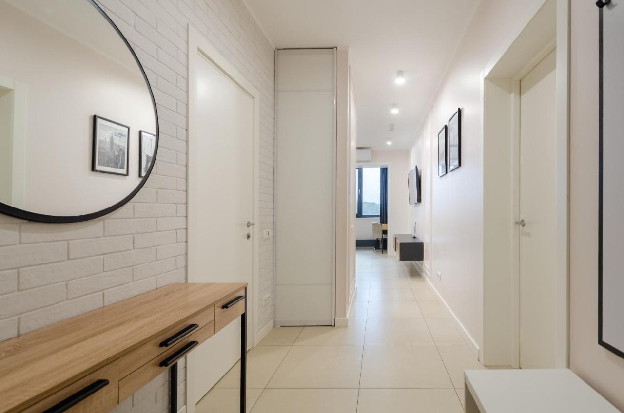 Petrovdom 13-141 In Rc New York Concept House With Bathroom Kiev Exterior foto